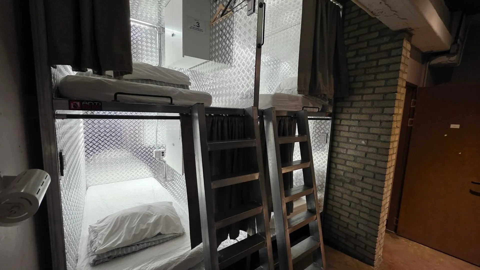 Inno Hostel & Pub Lounge Hongdae ソウル特別市 0*,  韓国