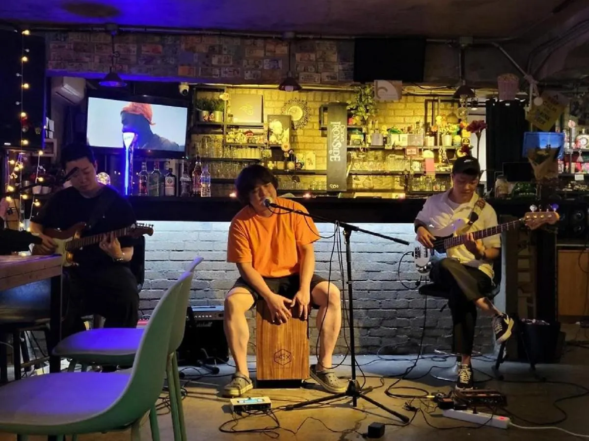Inno Hostel & Pub Lounge Hongdae Seoul South Korea